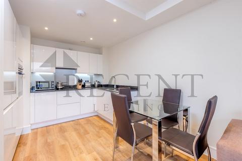 1 bedroom apartment to rent, George View, Knaresborough Drive, SW18