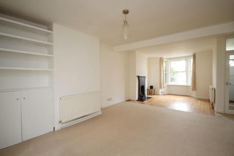 20 Edgell Road, Staines-upon-thames, TW18 2ES