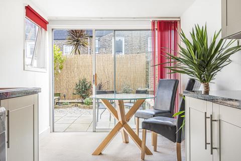10 Sutherland Road, London, W4 2QR