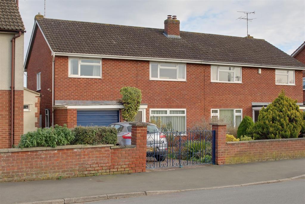 Lansdown Road, Gloucester 4 bed semidetached house £324,950