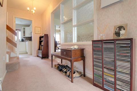 47 Lansdown Road, Gloucester, GL1 3JG