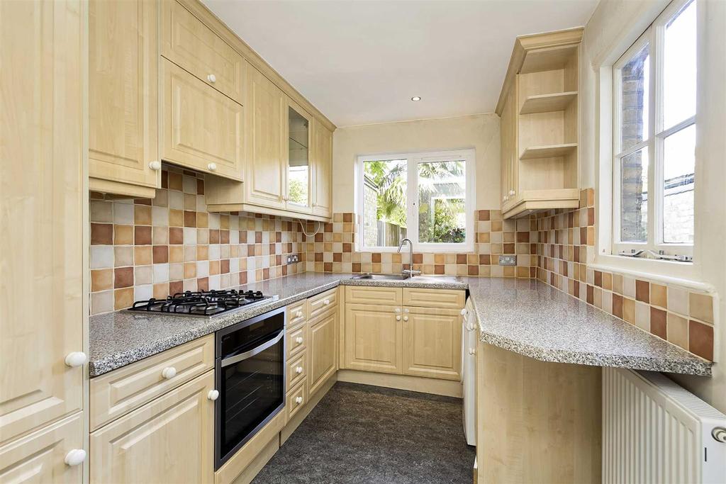 Arlington Road, Teddington 3 bed terraced house £2,250 pcm (£519 pw)