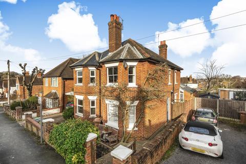 4 Bray Road, Guildford, GU2 7LH