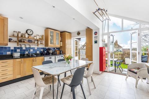 4 Bray Road, Guildford, GU2 7LH