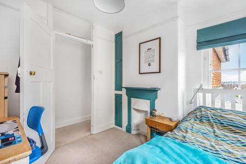 4 Bray Road, Guildford, GU2 7LH