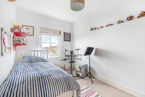 4 Bray Road, Guildford, GU2 7LH