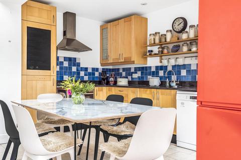 4 Bray Road, Guildford, GU2 7LH