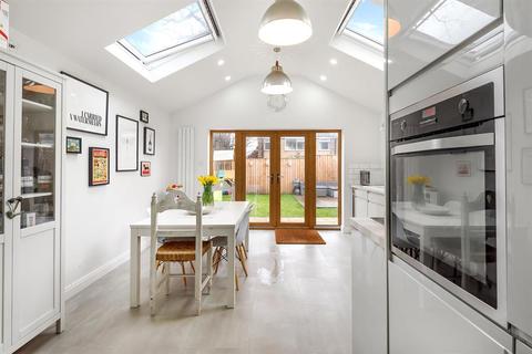 27 Clifford Moor Road, Boston Spa, Wetherby, LS23 6NU