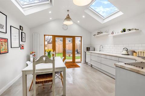 27 Clifford Moor Road, Boston Spa, Wetherby, LS23 6NU
