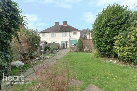 18 Boxted Close, Buckhurst Hill, IG9 6BX
