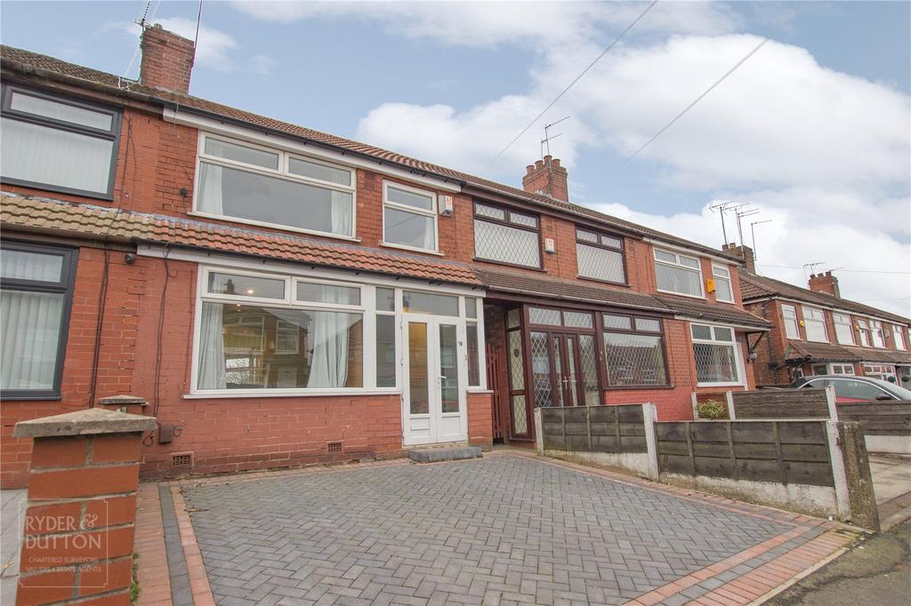 Selkirk Road, Chadderton, Oldham, OL9 2 bed terraced house £130,000
