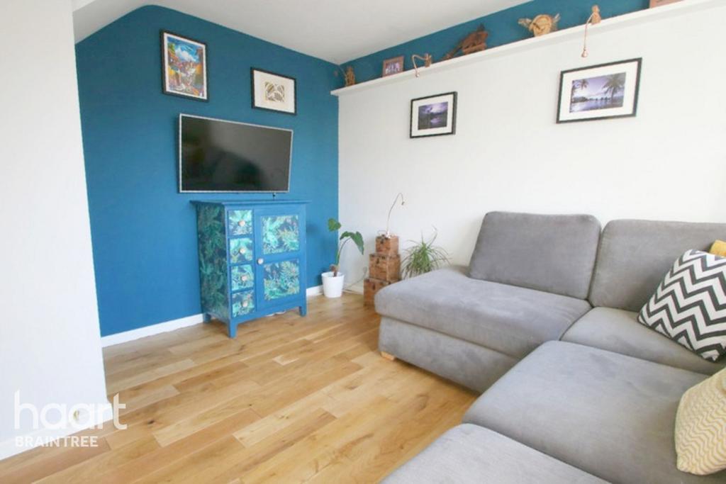 Knights Road, Braintree 1 bed terraced house £180,000