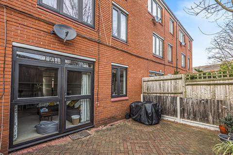 54 Stoneycroft Close, London, SE12 0SL