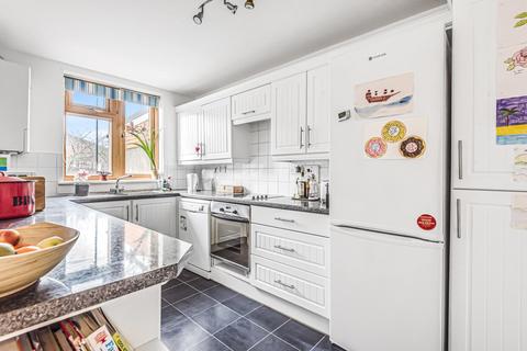 54 Stoneycroft Close, London, SE12 0SL