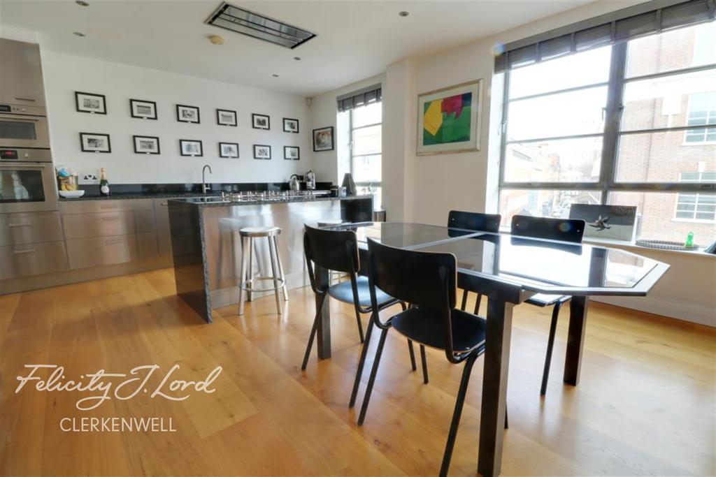 Roof Gardens, EC1V 2 bed flat £2,925 pcm (£675 pw)