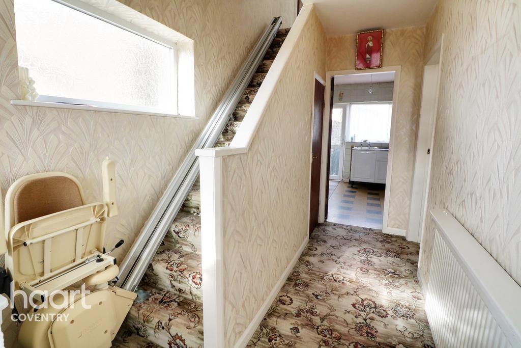 Frederick Neal Avenue, COVENTRY 3 bed semidetached house £250,000