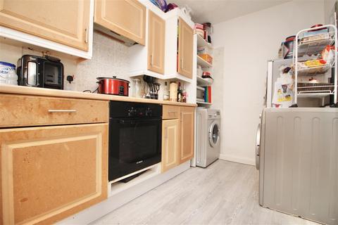 23 Blake Avenue, Shotley Gate, Ipswich, IP9 1RL
