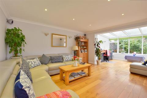 35 High Hurst Close, Newick, Lewes, BN8 4NJ
