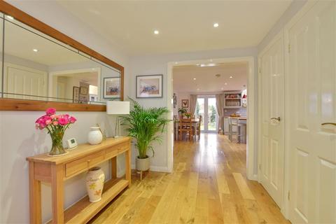 35 High Hurst Close, Newick, Lewes, BN8 4NJ