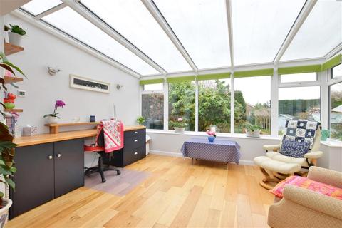 35 High Hurst Close, Newick, Lewes, BN8 4NJ