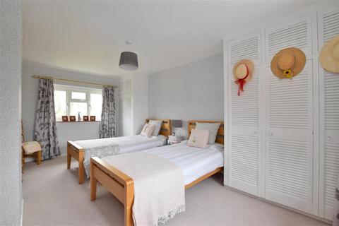 35 High Hurst Close, Newick, Lewes, BN8 4NJ