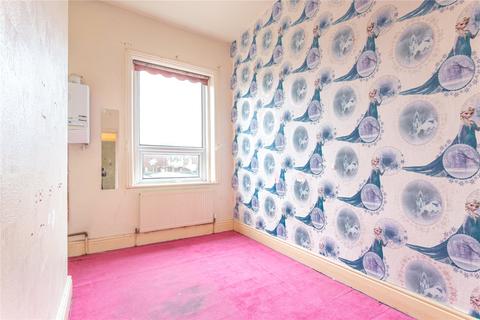 45 Bardsley Vale Avenue, Oldham, OL8 3HZ