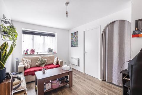 1 bedroom apartment to rent, Inwen Court, Grinstead Road, London, SE8