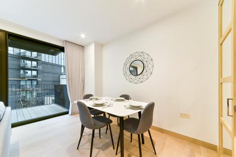 2 bedroom flat to rent - Legacy Building, Embassy Gardens, London, SW11