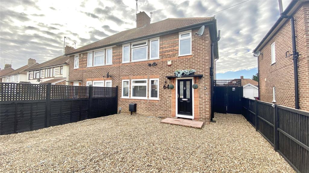 Blandford Road, Reading, Berkshire, RG2 3 bed semidetached house £