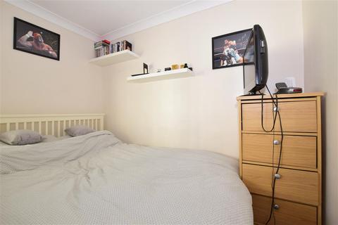 15 Long Walk, Epsom, KT18 5TP