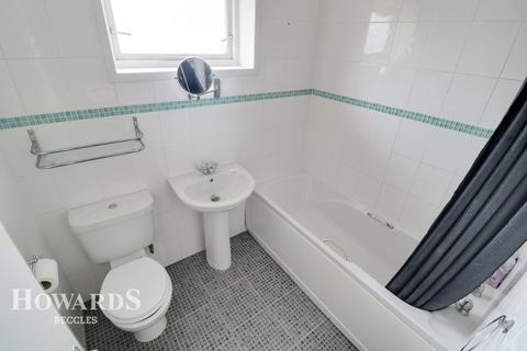 31 Grove Road, Beccles, NR34 9RD