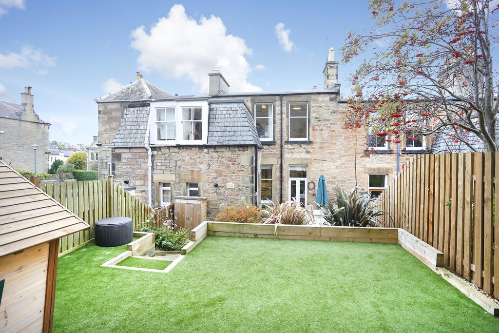 Private South Facing Garden