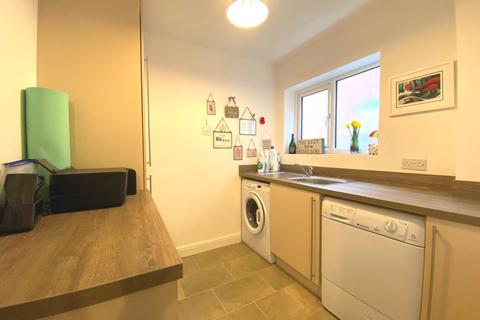 37 Stubble Close, Northampton, NN2 8DS