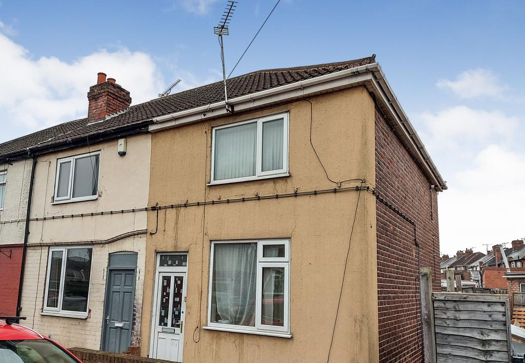 Victoria Road, Edlington, Doncaster 3 bed terraced house £40,000