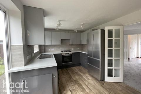 3 bedroom semi-detached house to rent, Hornby Chase, Emerson Valley