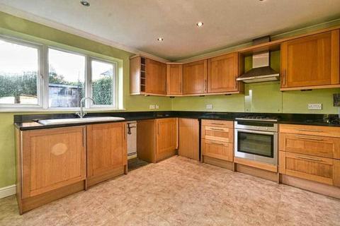 70 Bachelor Gardens, Harrogate, HG1 3EA