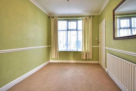 70 Bachelor Gardens, Harrogate, HG1 3EA