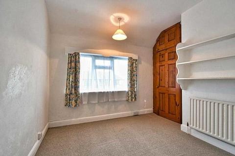 70 Bachelor Gardens, Harrogate, HG1 3EA