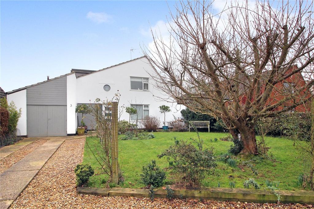 Cedar Drive, Loddon, Norwich... 4 bed detached house £425,000