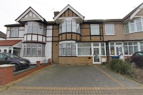 12 Prestwood Avenue, Harrow, HA3 8JZ