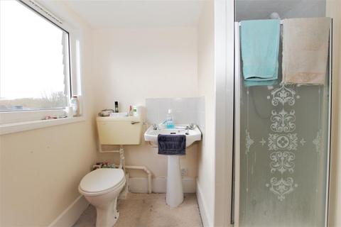 12 Prestwood Avenue, Harrow, HA3 8JZ