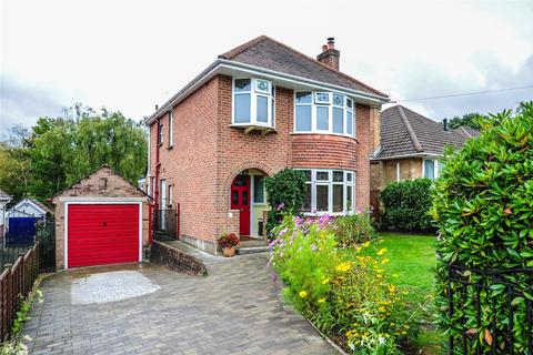18 Berkeley Avenue, Poole, BH12 4HZ