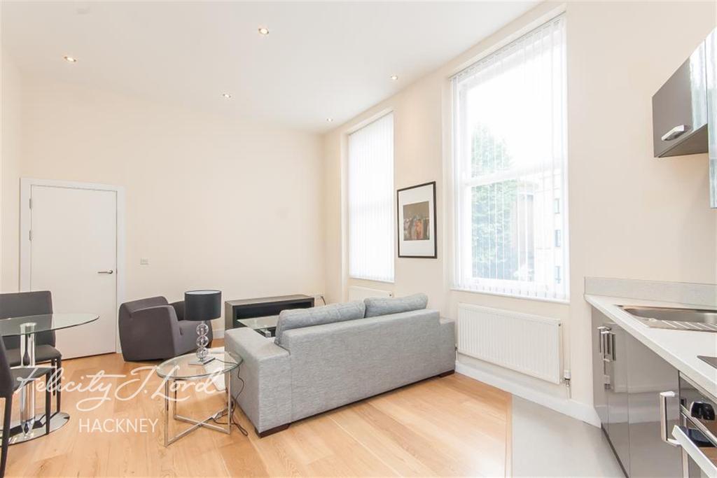 Clarence Road E5 1 bed flat - £1,677 pcm (£387 pw)