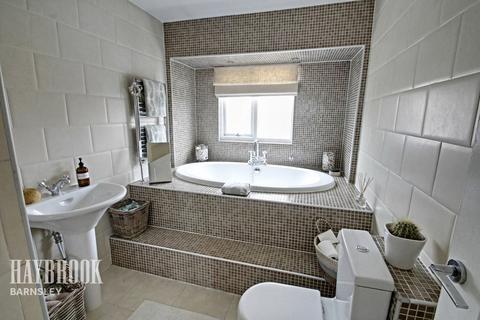 6 Craven Close, Royston, Barnsley, S71 4BL