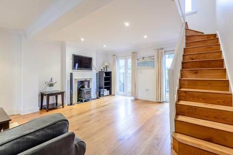 10 Dagmar Road, Windsor, SL4 1JL