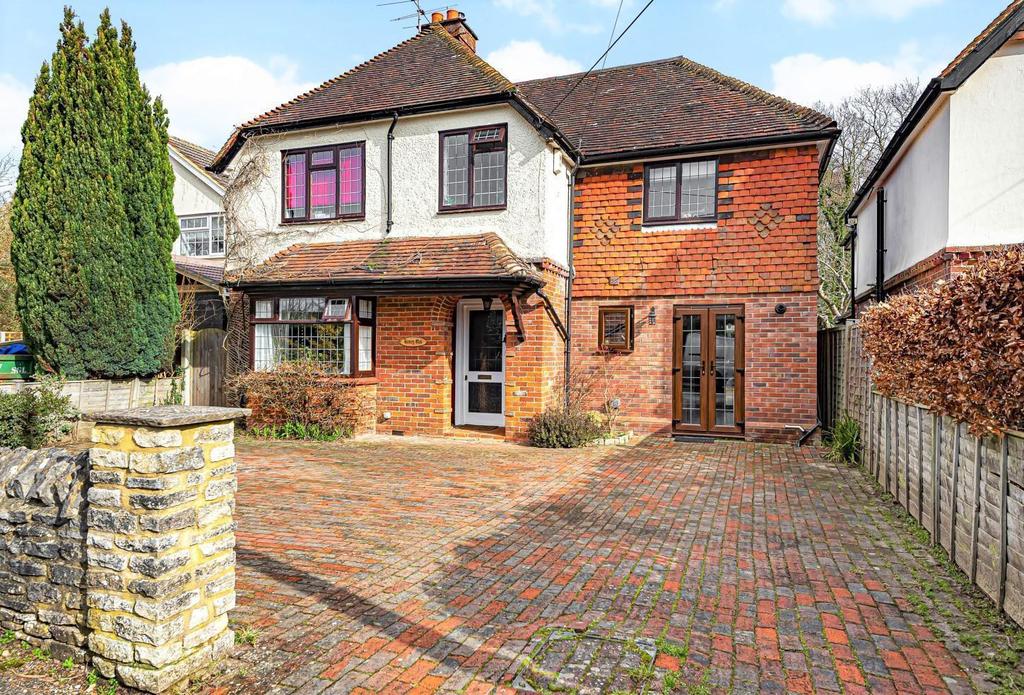 Red House Lane, Elstead, Godalming, GU8 4 bed detached house for sale