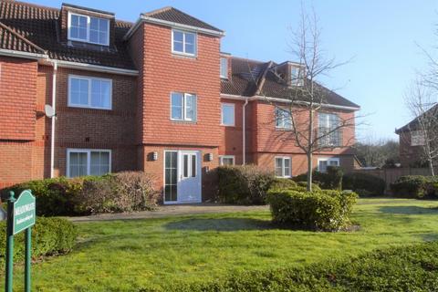 2 bedroom flat to rent, Meadowgate, Giblets Lane, Horsham, RH12