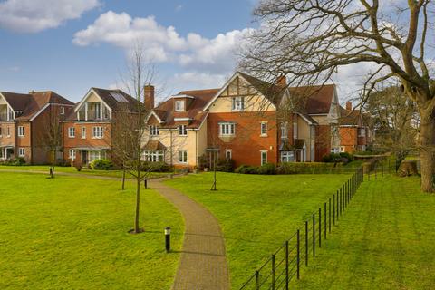 1, Laurette Court Ottways Lane, Ashtead, KT21 2FN