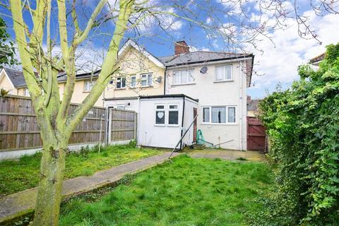 92 Dickens Road, Gravesend, DA12 2JZ