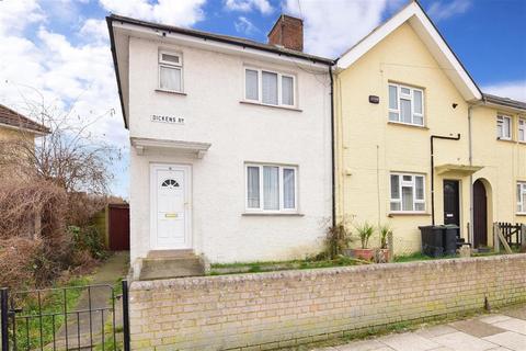 92 Dickens Road, Gravesend, DA12 2JZ